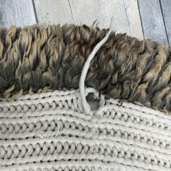 Knit Throw Blanket - 50 x 60 in - Picture 5 of 6